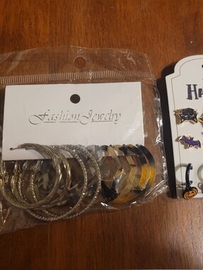 NWT 10 Pairs of Earrings